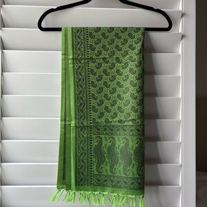 Paisley print Indian silk Green Patterned Scarf with Fringe tassel
